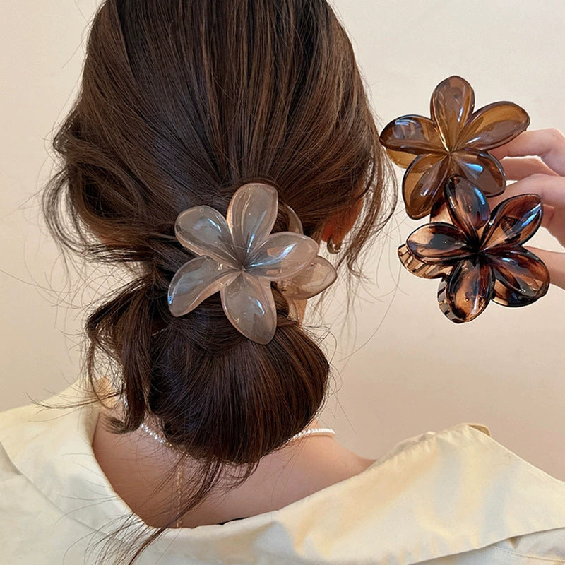 Skulpturale Haarklammer im Wave- &amp; Flower-Design – modernes Statement-Haaraccessoire