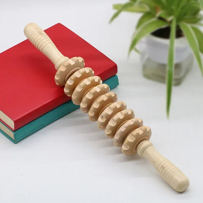 Silva Roll Holz-Massage­roller Flow Roll mit gleichmäßig rotierenden Holzelementen