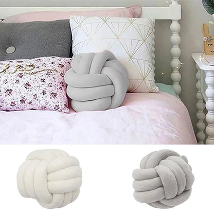 Lumé Knot Ball Kissen – Nordic Design