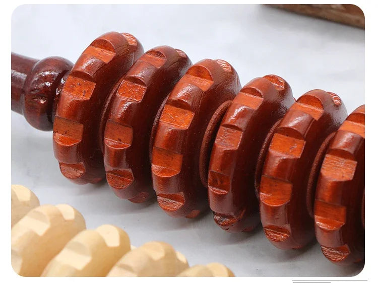 Silva Roll Holz-Massage­roller Wave Roll mit wellenförmigen Massage­elementen