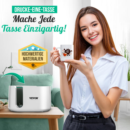 Print-a-Cup Maschine beim Bedrucken einer Tasse