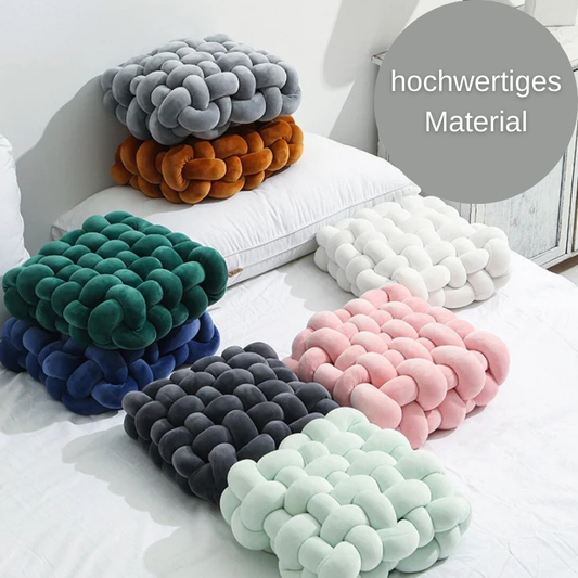 Detail der samtigen Oberfläche des Velvet Knot Elegance Kissens