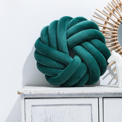 Velvet Knot Elegance